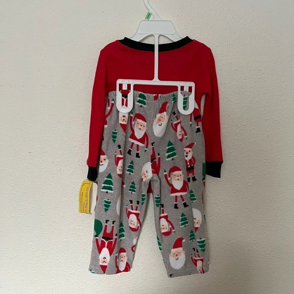 Carters Santa’s print Boys pajamas set Size 18 months